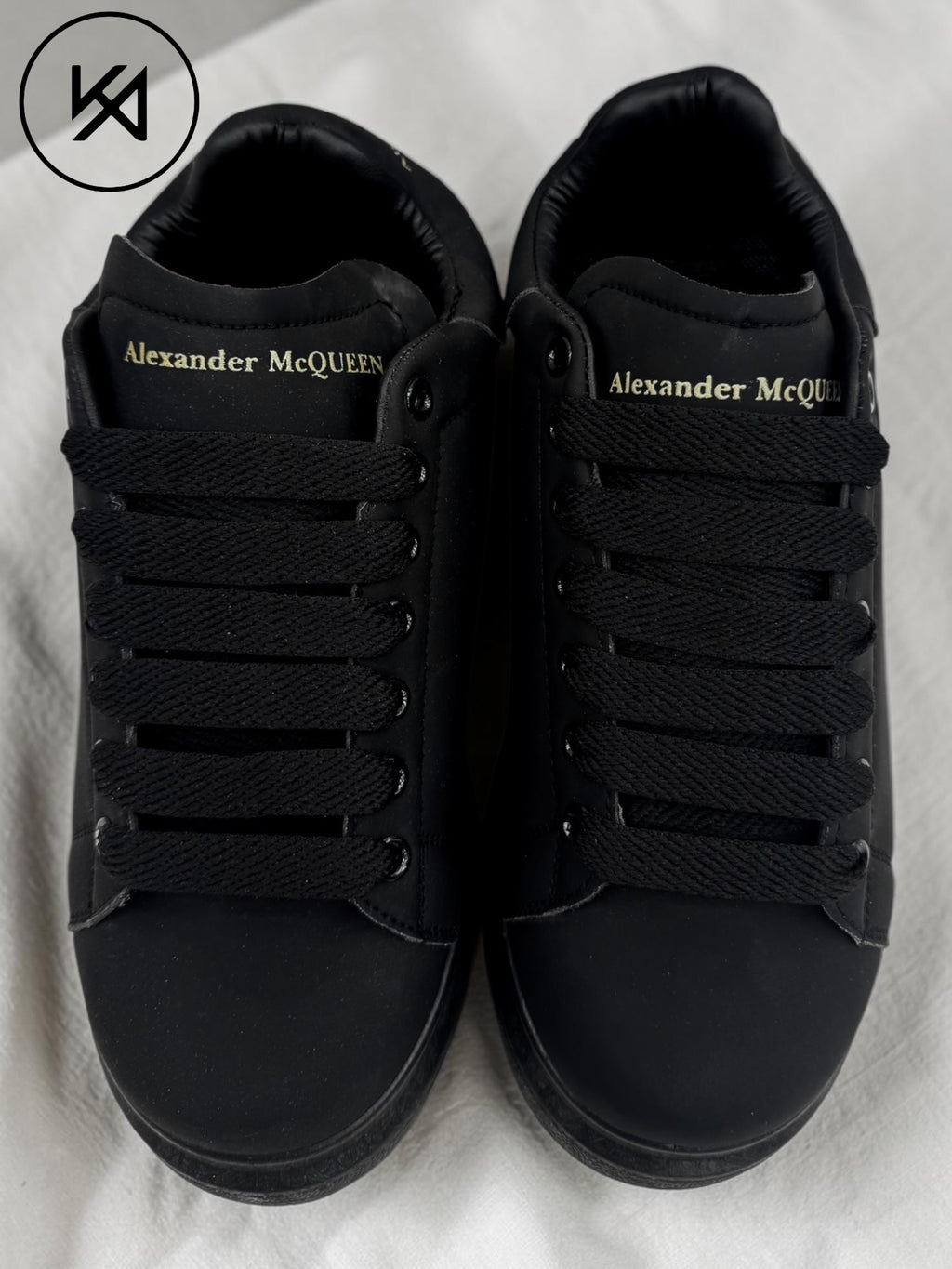 Alexander McQueen (All Black)