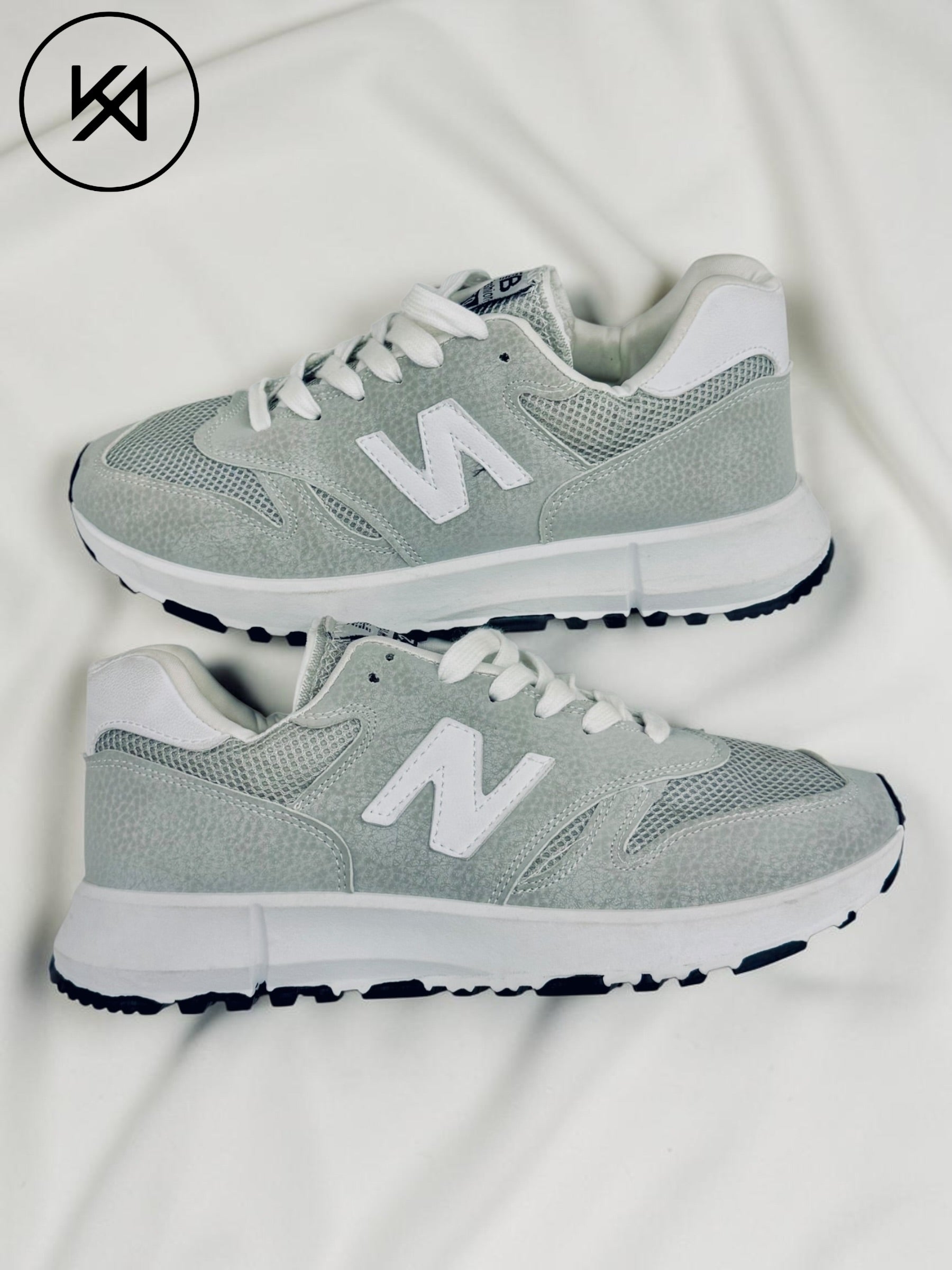 New Balance Mesh