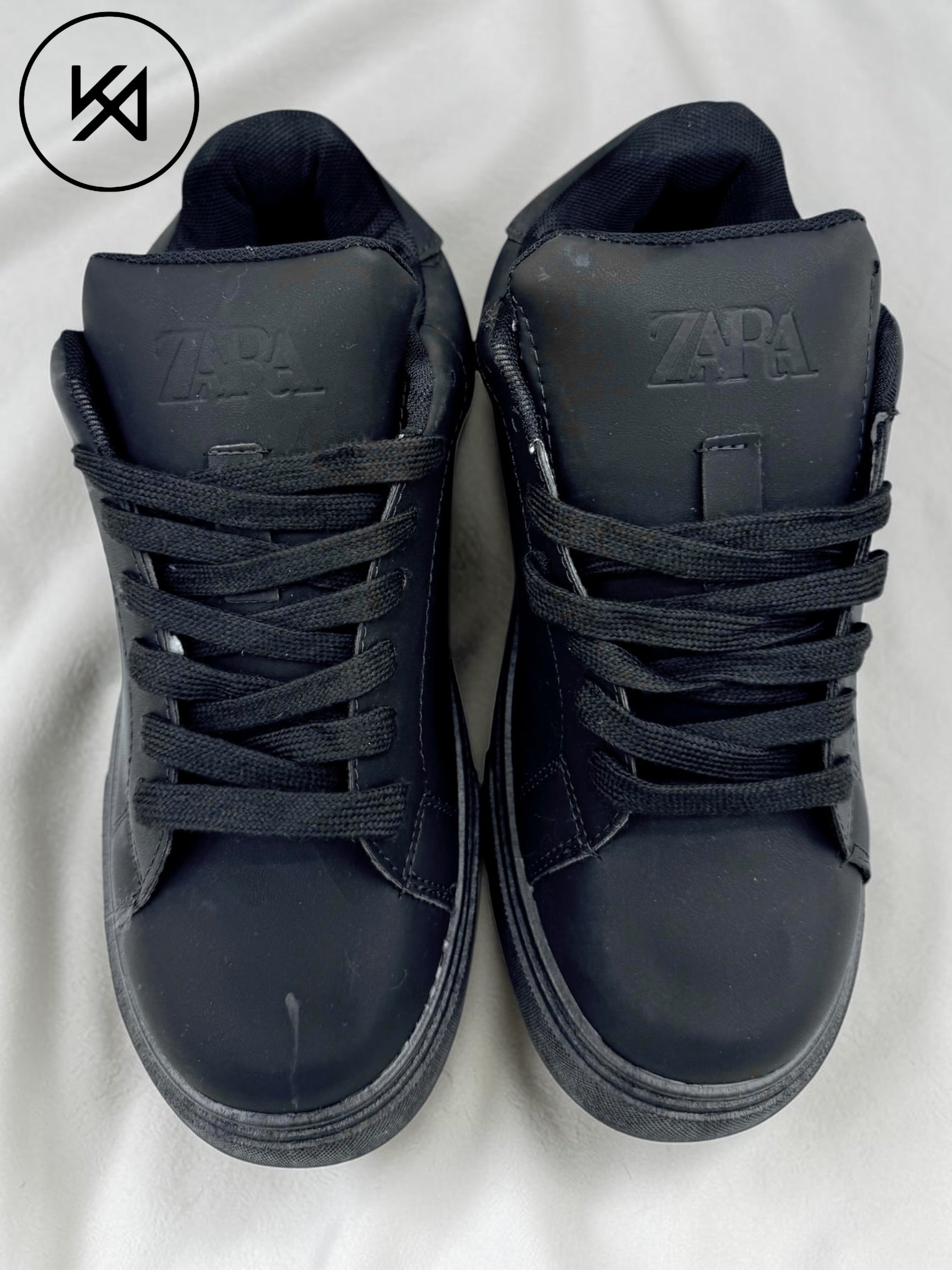 (Zara Triple Black)